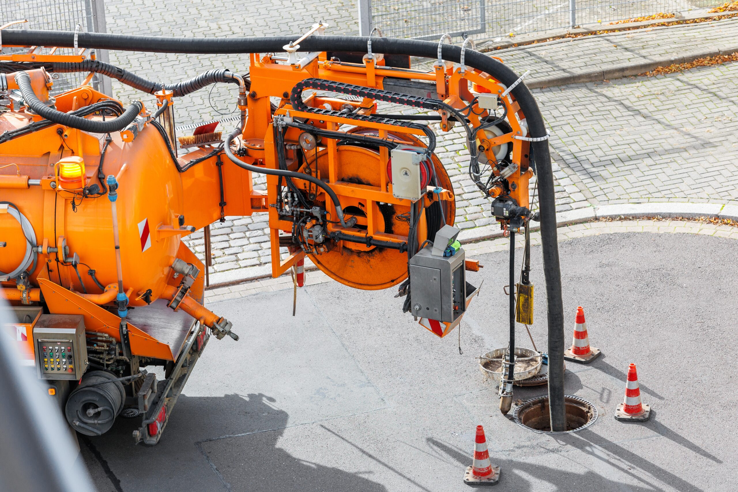 How Modern Drain Cleaning Services Use Advanced Techniques for Better Results