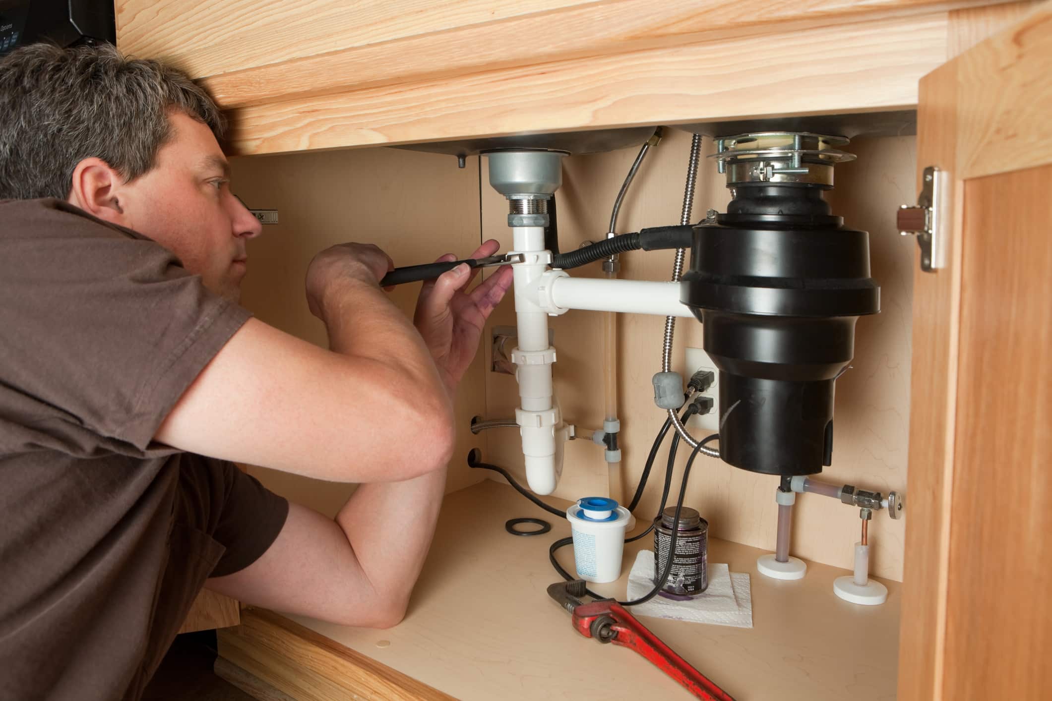 Reasons to Consider a Quiet Garbage Disposal for Your Kitchen